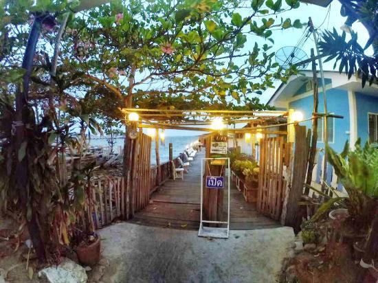 Puean Thalay Restaurant